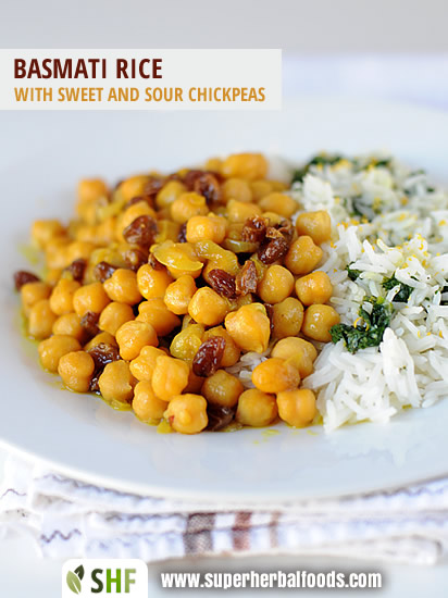 Basmati rice with sweet and sour chickpeas